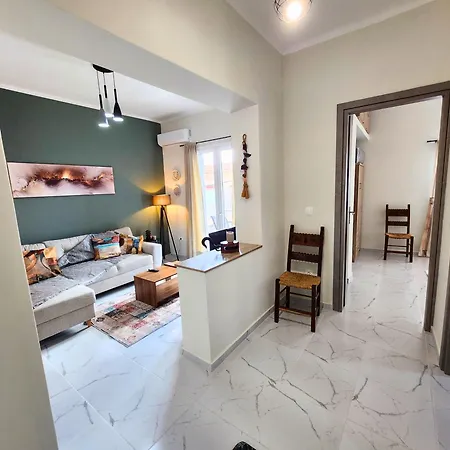 Lekka's Apartman Lutráki